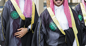 طلب معلومات التواصل مع الخريجين والخريجات